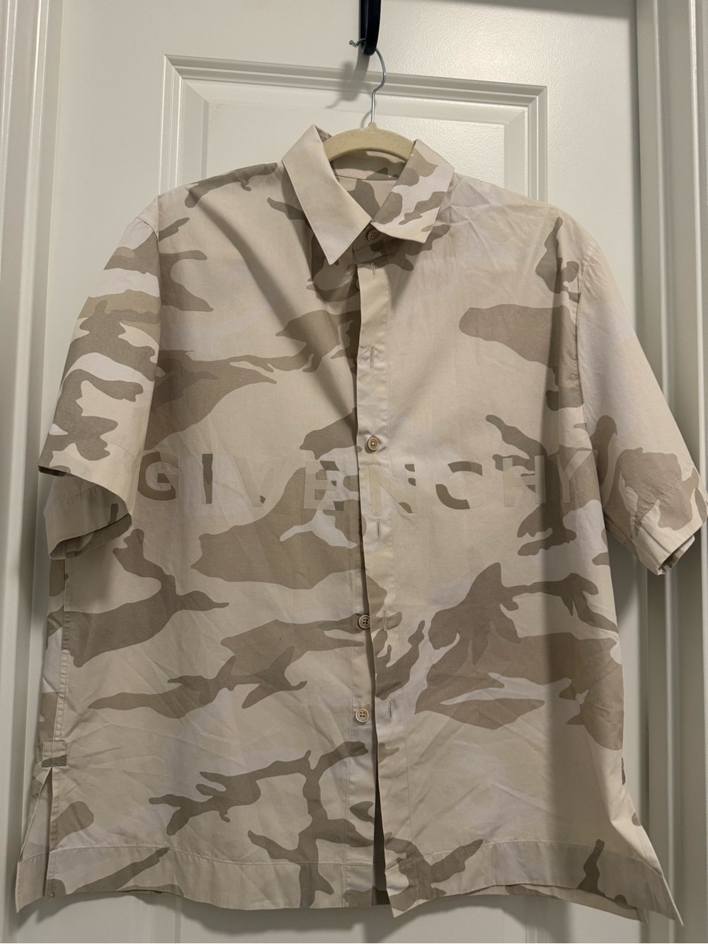 Givenchy Men’s Beige and Tan Camo Short Sleeve Button-Up Shirt